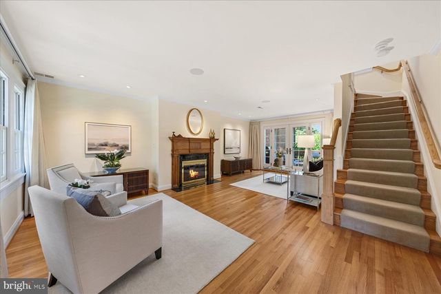 1706 SURREY LN NW, Washington, DC 20007