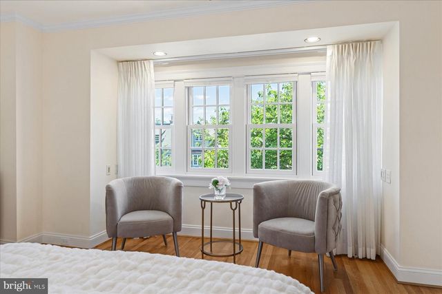 1706 SURREY LN NW, Washington, DC 20007