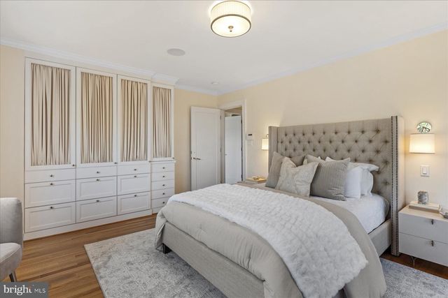 1706 SURREY LN NW, Washington, DC 20007