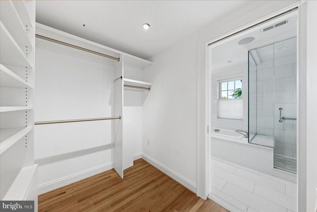 1706 SURREY LN NW, Washington, DC 20007