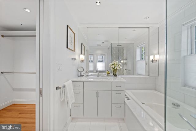 1706 SURREY LN NW, Washington, DC 20007