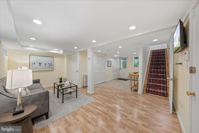 1706 SURREY LN NW, Washington, DC 20007