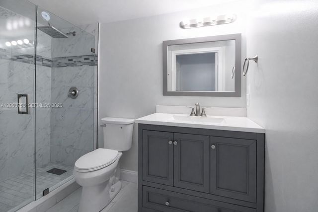 14951 SW 82nd Ln 17-402, Miami, FL 33193