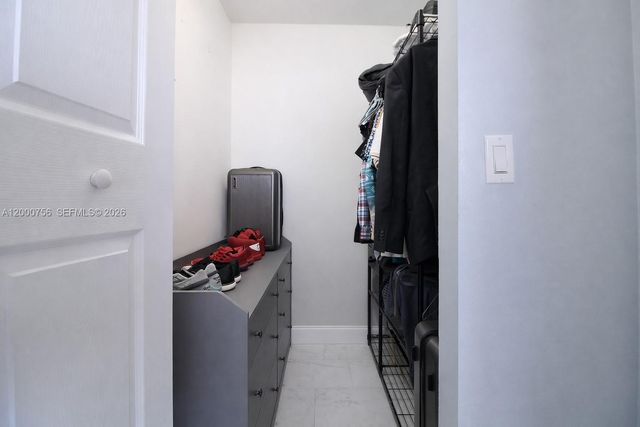 14951 SW 82nd Ln 17-402, Miami, FL 33193