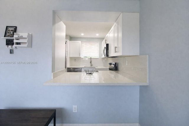 14951 SW 82nd Ln 17-402, Miami, FL 33193