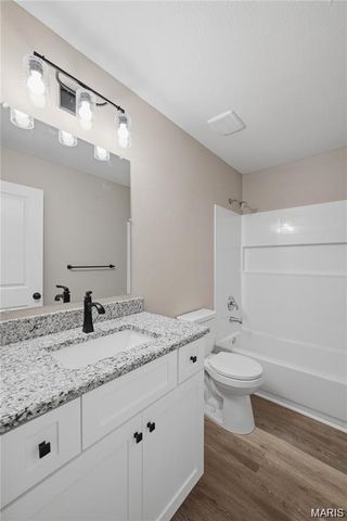104 Briarwood Drive, Moscow Mills, MO 63362