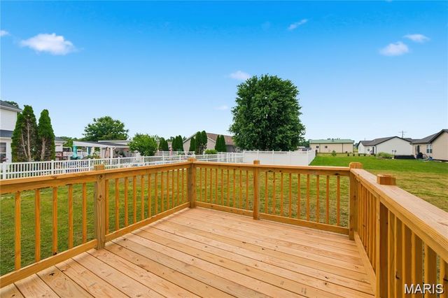 104 Briarwood Drive, Moscow Mills, MO 63362