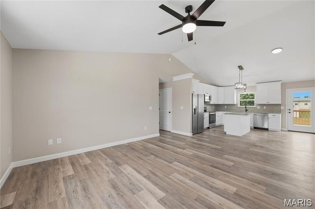 104 Briarwood Drive, Moscow Mills, MO 63362