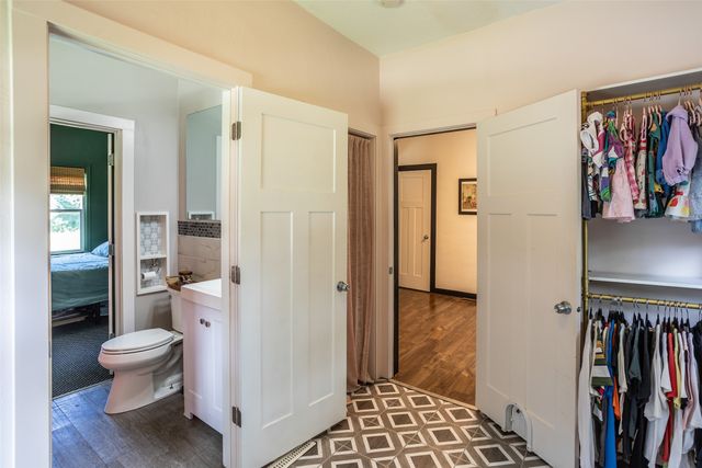202 Hillside Avenue, Des Moines, IA 50315