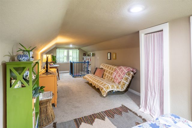 202 Hillside Avenue, Des Moines, IA 50315