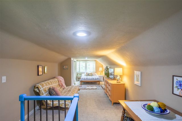 202 Hillside Avenue, Des Moines, IA 50315
