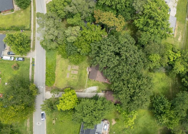 202 Hillside Avenue, Des Moines, IA 50315