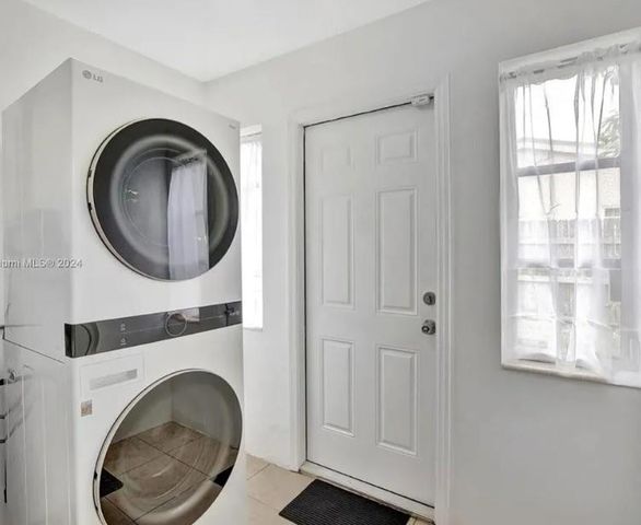 3300 N 67th Avenue, Hollywood, FL 33024