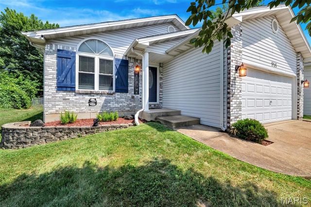 916 Valentine Street, Festus, MO 63028