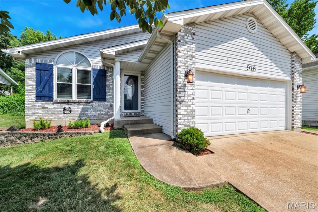 916 Valentine Street, Festus, MO 63028
