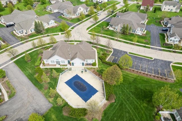 640 Schumann Street, Woodstock, IL 60098