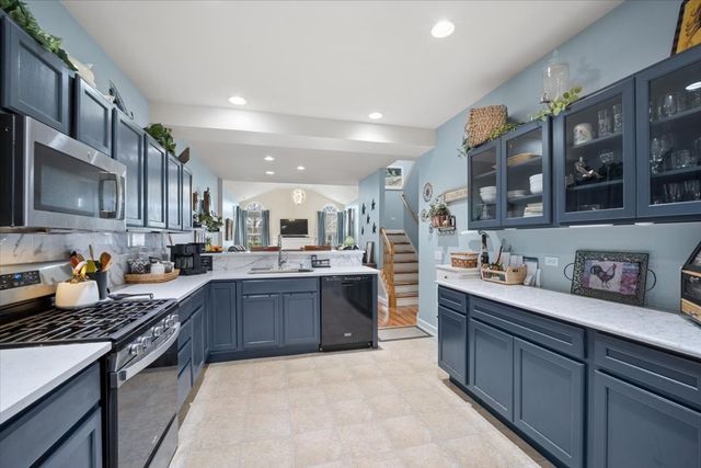 640 Schumann Street, Woodstock, IL 60098