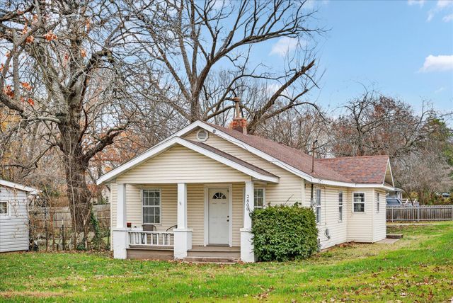 2800 N Grant Avenue, Springfield, MO 65803