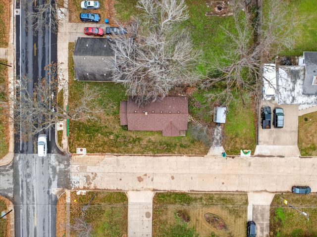 2800 N Grant Avenue, Springfield, MO 65803