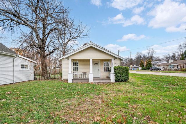 2800 N Grant Avenue, Springfield, MO 65803