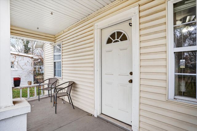 2800 N Grant Avenue, Springfield, MO 65803