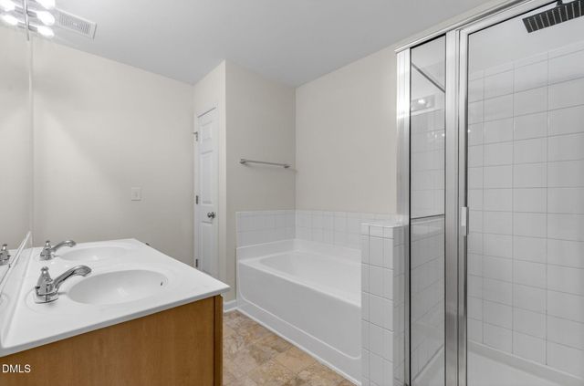 11101 Gwynn Oaks Drive 103, Raleigh, NC 27614