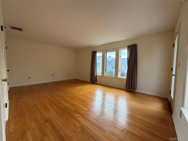 6 Cornell Place, Rye, NY 10580
