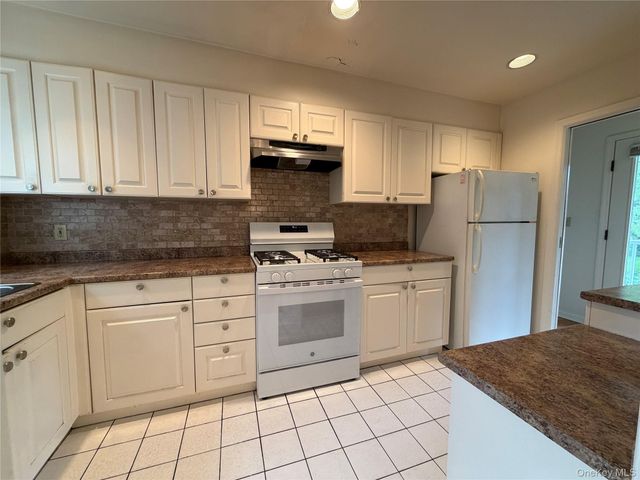6 Cornell Place, Rye, NY 10580