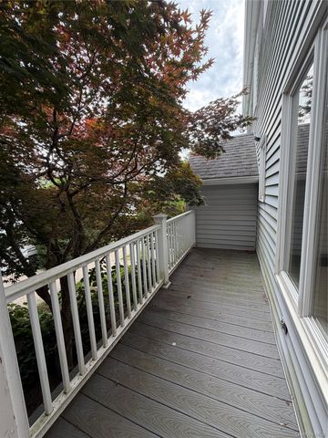 6 Cornell Place, Rye, NY 10580