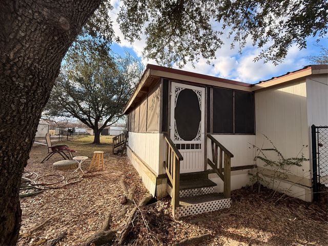 254 Holiday Village Drive, Quitman, TX 75783