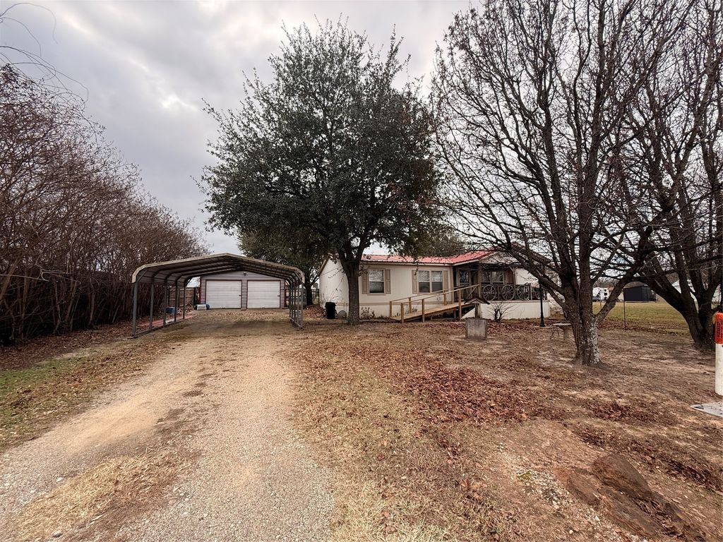 254 Holiday Village Drive, Quitman, TX 75783
