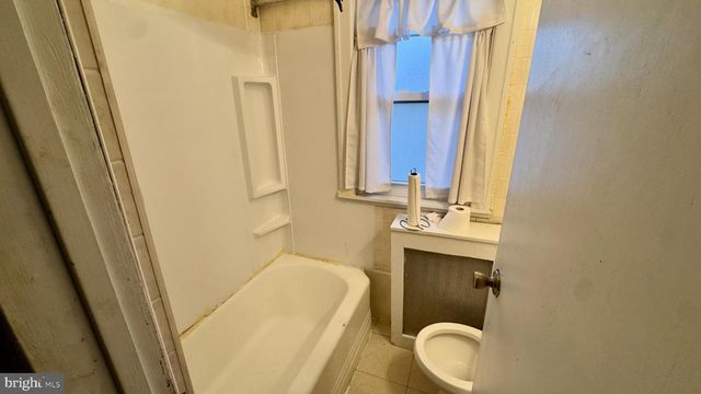 5401 GAINOR RD, Philadelphia, PA 19131