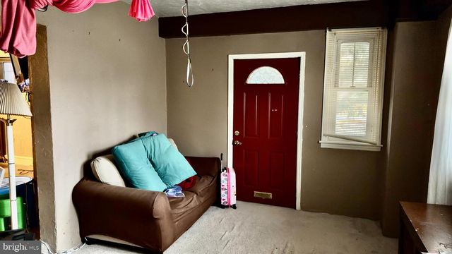 5401 GAINOR RD, Philadelphia, PA 19131