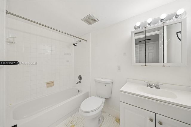 5055 NW 7th Street 409, Miami, FL 33126