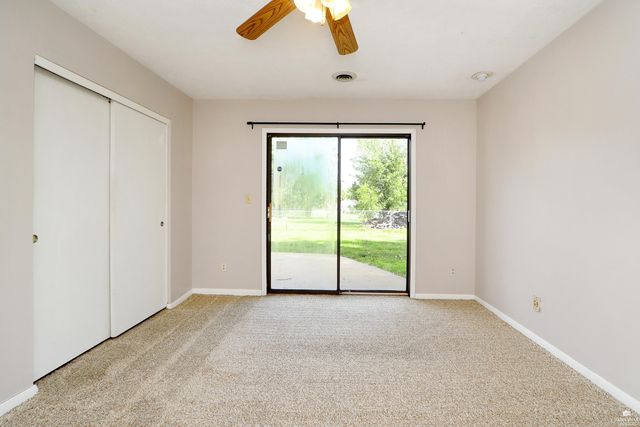 2445 Buttonwood Drive, Manhattan, KS 66502