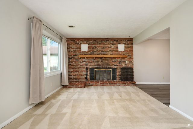2445 Buttonwood Drive, Manhattan, KS 66502