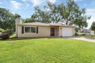 2445 Buttonwood Drive, Manhattan, KS 66502