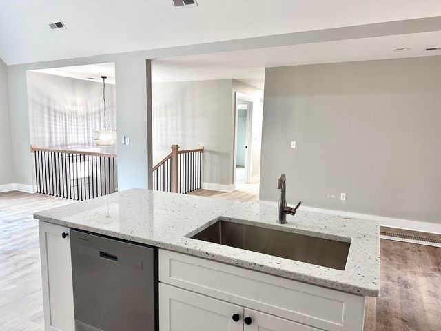 2029 Rolling Hills Way, Rocky Face, GA 30740