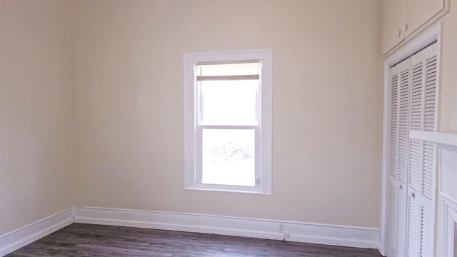 810 Chestnut Street, Laurens, SC 29360