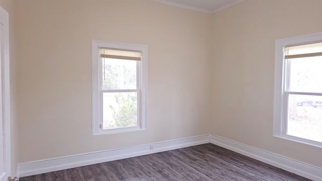 810 Chestnut Street, Laurens, SC 29360