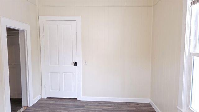 810 Chestnut Street, Laurens, SC 29360