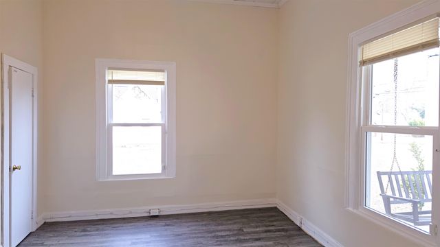 810 Chestnut Street, Laurens, SC 29360