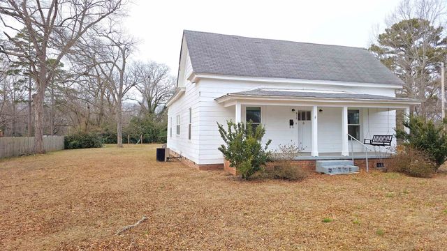 810 Chestnut Street, Laurens, SC 29360