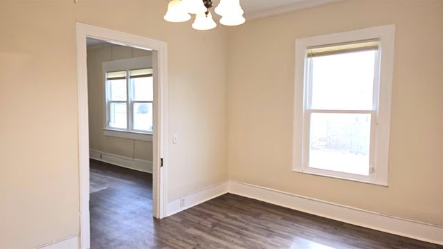 810 Chestnut Street, Laurens, SC 29360