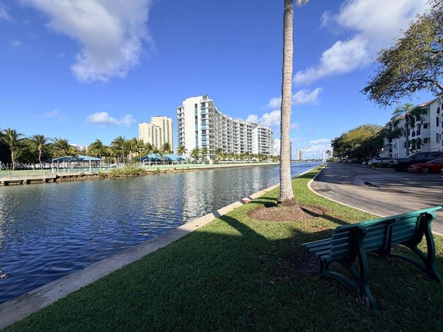 3165 NE 184th Street 6102, Aventura, FL 33160