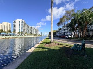 3165 NE 184th Street 6102, Aventura, FL 33160