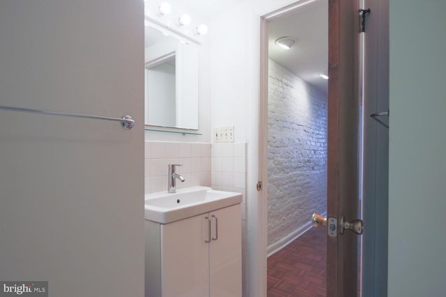 2204 KATER ST, Philadelphia, PA 19146
