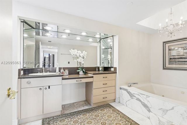 20191 E Country Club Dr 1102, Aventura, FL 33180