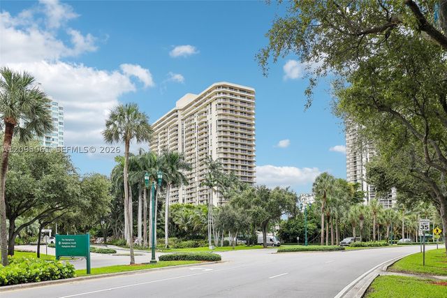 20191 E Country Club Dr 1102, Aventura, FL 33180