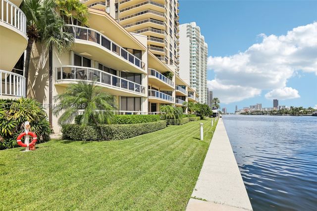 20191 E Country Club Dr 1102, Aventura, FL 33180